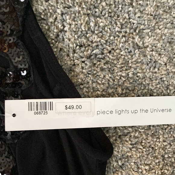 Black hi/lo, cocktail dress with embellishments - Picture 4 of 4